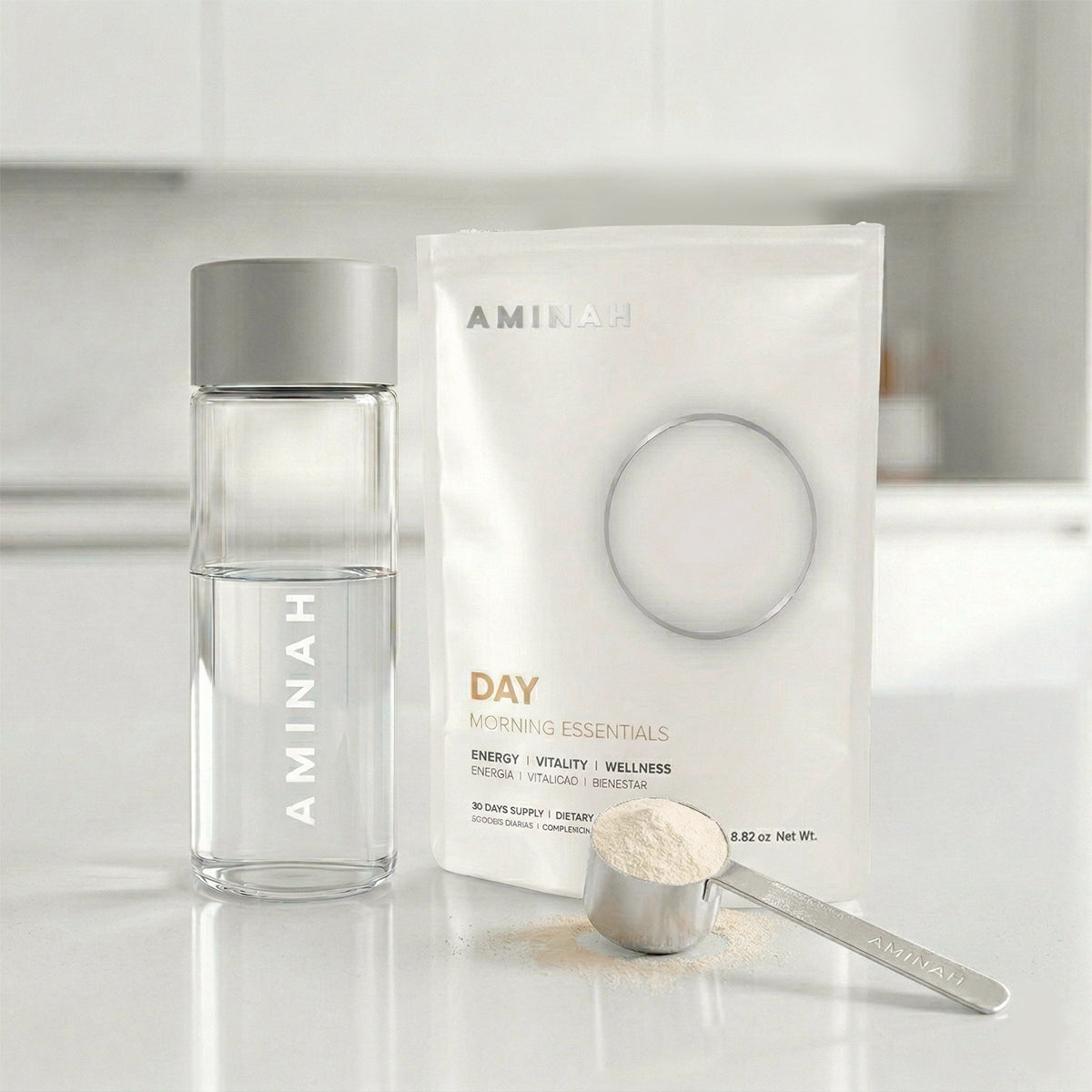 AMINAH Day powder with shaker and scoop